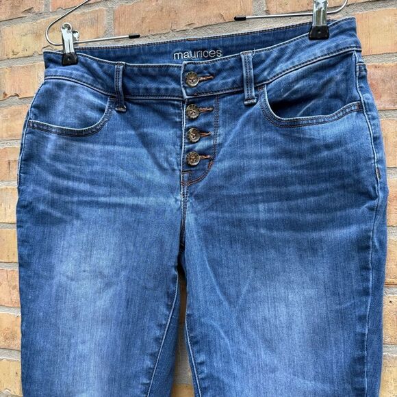 Maurices Comfort Stretch Jeans Medium - Picture 6 of 8